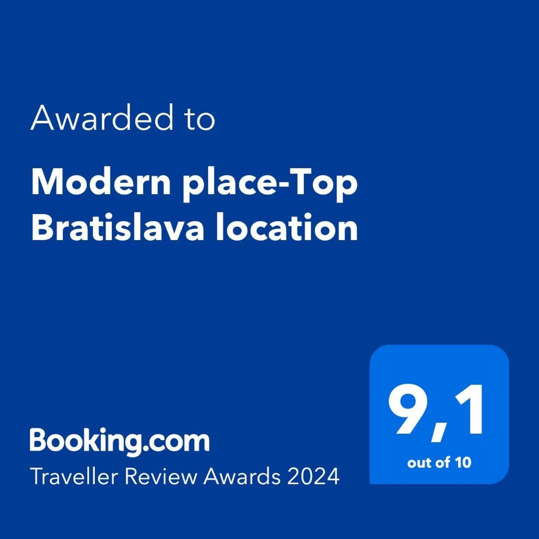 Stylish Getaway In Prime Bratislava Location - By The Danube And Old Town Apartment Exterior photo