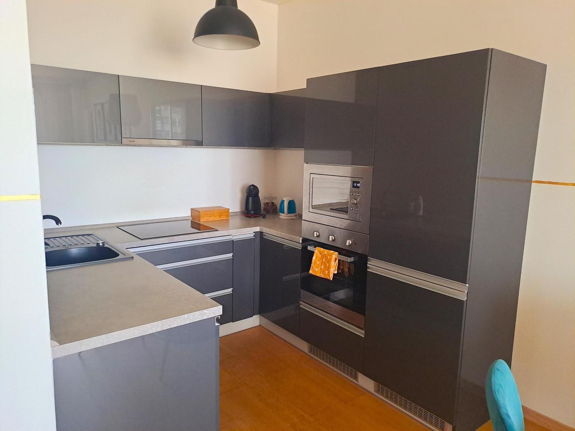Stylish Getaway In Prime Bratislava Location - By The Danube And Old Town Apartment Exterior photo